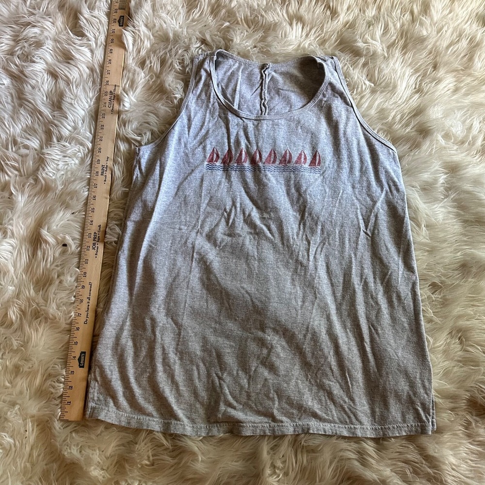 Vintage sailboat Graphic Tank Top Mens Size XL back sailboat compass gray‎